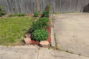 876 Avon St, Akron, OH 44310 - Photo 30