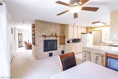 1009 Fair Oaks Avenue SW, North Canton, OH 44720 - Photo 10