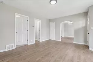 3535 Erin Ave, Loveland, OH 44113 - Photo 8