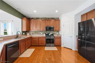 36150 Harbor Dr, North Ridgeville, OH 44039 - Photo 16