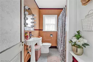 132 6th St NW, Barberton, OH 44203 - Photo 12