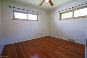 5931 Mayberry Ave, Mayfield Heights, OH 44124 - Photo 14