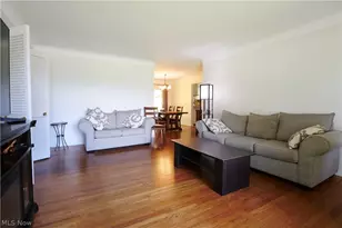 5931 Mayberry Ave, Mayfield Heights, OH 44124 - Photo 6