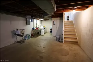 5931 Mayberry Ave, Mayfield Heights, OH 44124 - Photo 24