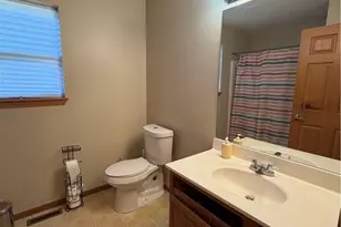1504 White Ave, Akron, OH 44307 - Photo 8