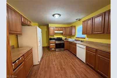 1504 White Avenue, Akron, OH 44307 - Photo 2