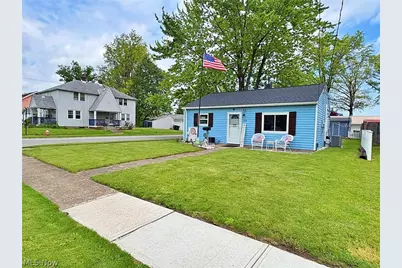 700 Clark Street, Elyria, OH 44035 - Photo 2