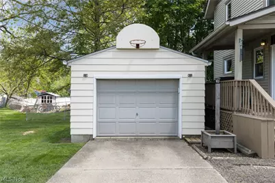 217 Bachtel Street SE, North Canton, OH 44720 - Photo 30
