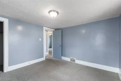 594 Columbia Avenue, Akron, OH 44310 - Photo 18