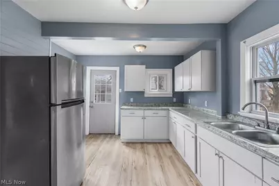 594 Columbia Avenue, Akron, OH 44310 - Photo 12