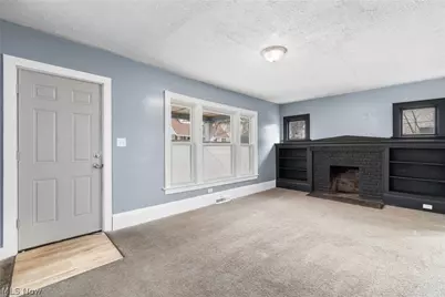 594 Columbia Avenue, Akron, OH 44310 - Photo 4