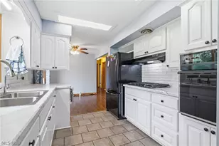 910 Marquardt Ave NW, North Canton, OH 44720 - Photo 12