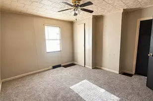 583 E 1st St, Uhrichsville, OH 44683 - Photo 12