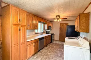 583 E 1st St, Uhrichsville, OH 44683 - Photo 6