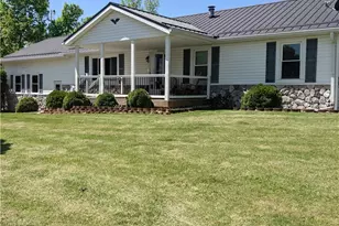 60004 Ramsey Ridge Rd, Jacobsburg, OH 43933 - Photo 2