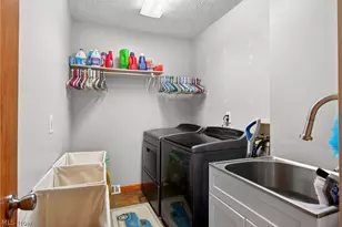 1741 Wales Rd NE, Massillon, OH 44646 - Photo 16