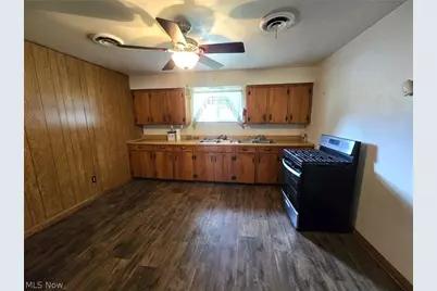 2411 Fairfax Street, Parkersburg, WV 26101 - Photo 6