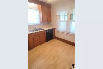 4510 Telhurst Road, South Euclid, OH 44121 - Photo 10