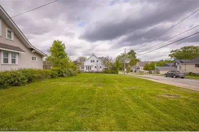 1151 Harpster Avenue, Akron, OH 44314 - Photo 2