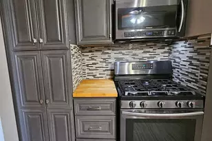 9333 S Highland Ave, Garfield Heights, OH 44125 - Photo 10