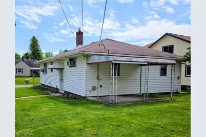 9333 S Highland Avenue, Garfield Heights, OH 44125 - Photo 28