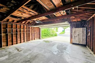 9333 S Highland Ave, Garfield Heights, OH 44125 - Photo 26