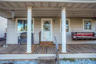 1806 Rayon Dr, Parkersburg, WV 26101 - Photo 2