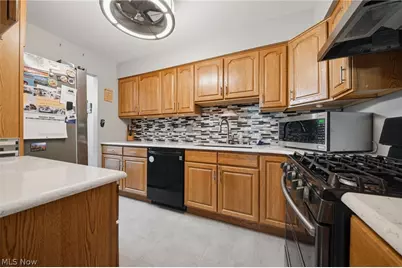 7147 N Jester Place, Concord Twp, OH 44077 - Photo 8