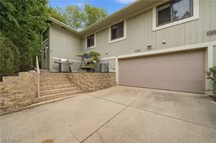 7147 N Jester Pl, Concord Twp, OH 44077 - Photo 2
