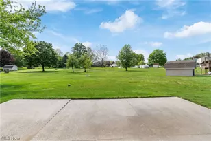 4506 Honeysuckle Dr, Green, OH 44720 - Photo 36