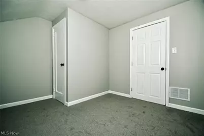 542 Montgomery Street, Akron, OH 44305 - Photo 14