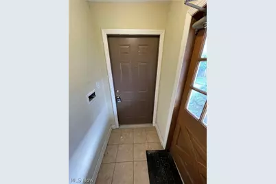 4732 Walford Road #3B, Warrensville Heights, OH 44128 - Photo 4