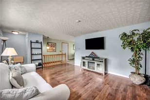 8194 Overwood Ave NW, North Canton, OH 44720 - Photo 6