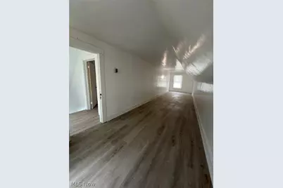 767 E 105th Street, Loveland, OH 44108 - Photo 22