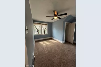461 E 147th Street, Loveland, OH 44110 - Photo 12