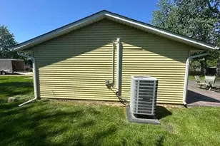 454 Oaknoll Dr, Amherst, OH 44001 - Photo 20