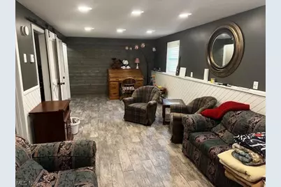 454 Oaknoll Drive, Amherst, OH 44001 - Photo 8