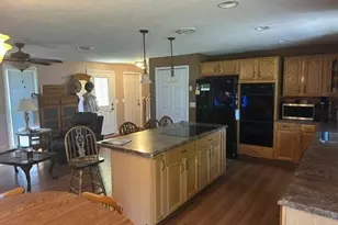 454 Oaknoll Dr, Amherst, OH 44001 - Photo 6
