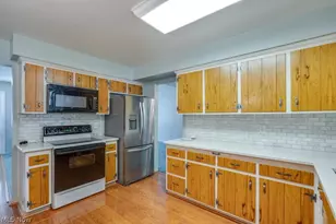 6723 Edgemoor Ave, Solon, OH 44139 - Photo 14
