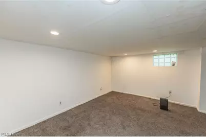1984 W Turkeyfoot Lake Road, Barberton, OH 44203 - Photo 34