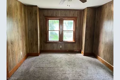 335 Oxford Avenue, Elyria, OH 44035 - Photo 4