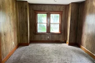 335 Oxford Ave, Elyria, OH 44035 - Photo 4