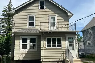 335 Oxford Ave, Elyria, OH 44035 - Photo 2
