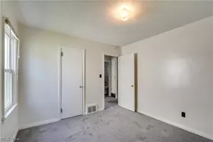 1701 Brown St, Akron, OH 44301 - Photo 16