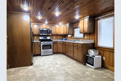 24936 Canal Street, East Rochester, OH 44625 - Photo 2