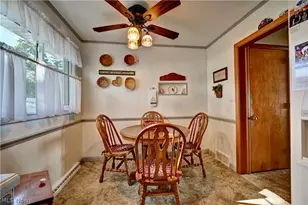 1017 Kaderly St NW, New Philadelphia, OH 44663 - Photo 8