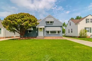 357 E 307th St, Willowick, OH 44095 - Photo 2