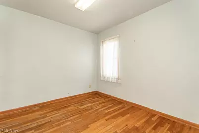 357 E 307th Street, Willowick, OH 44095 - Photo 22