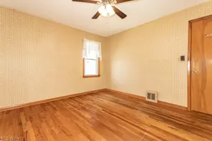 357 E 307th St, Willowick, OH 44095 - Photo 24