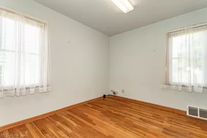 357 E 307th Street, Willowick, OH 44095 - Photo 20